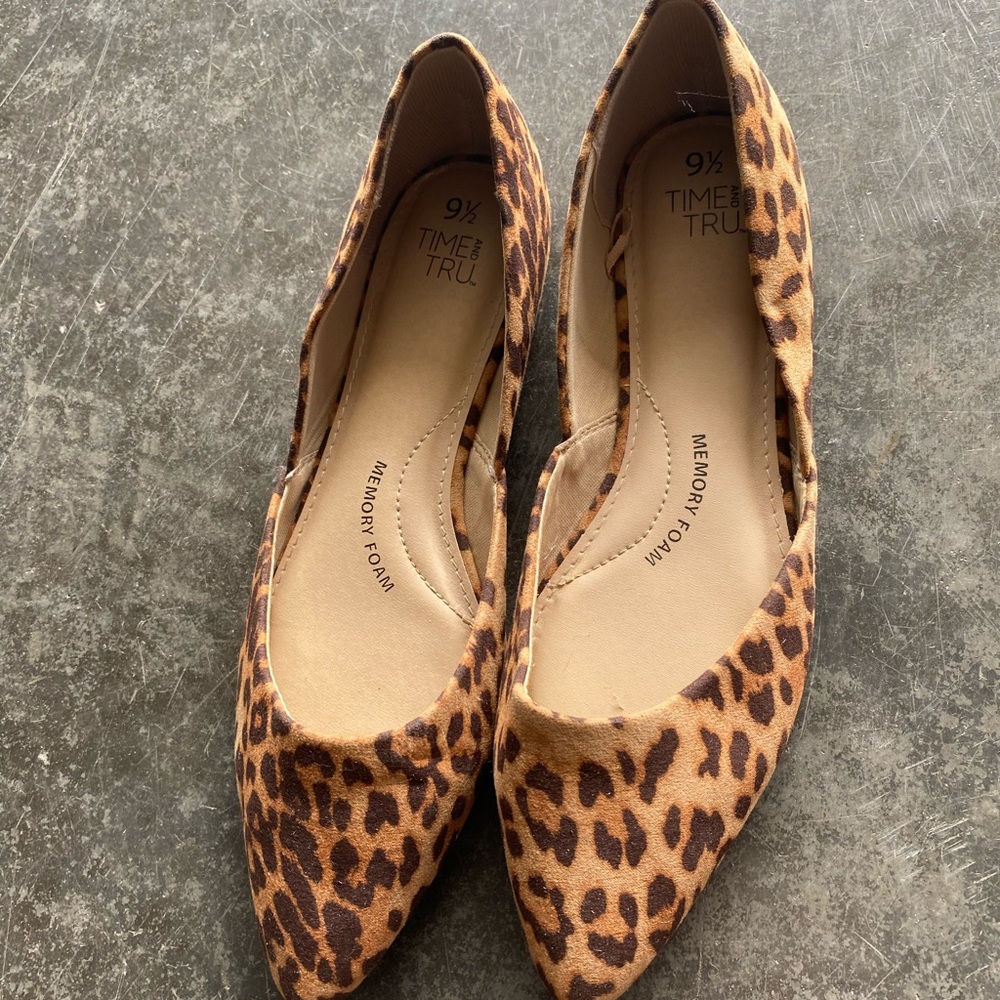 Leopard Flats